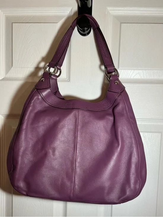 Coach Purple Leather Hobo Shoulder Bag Turnlock Buckle Large EUC - Picture 2 of 14